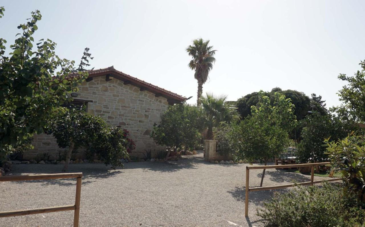 Studio Panagiota - Oasis Holiday Houses Kokkinos Pirgos Exterior foto