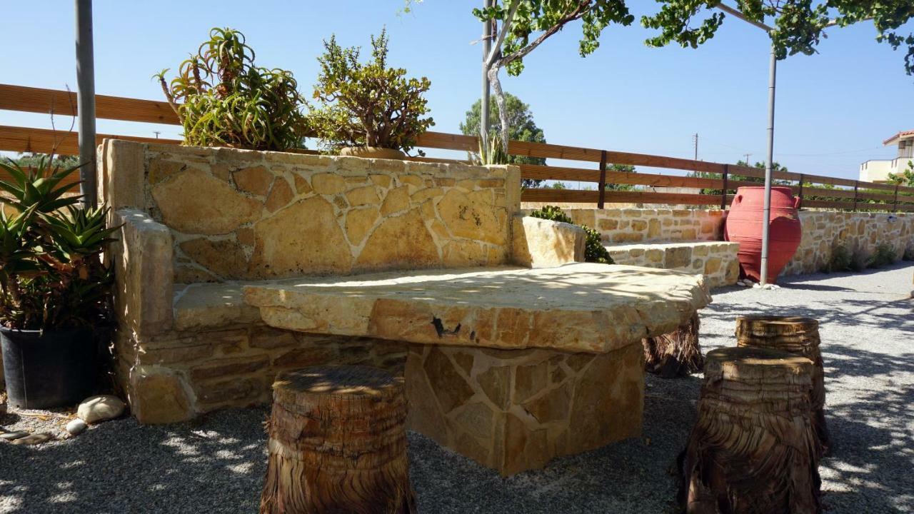 Studio Panagiota - Oasis Holiday Houses Kokkinos Pirgos Exterior foto